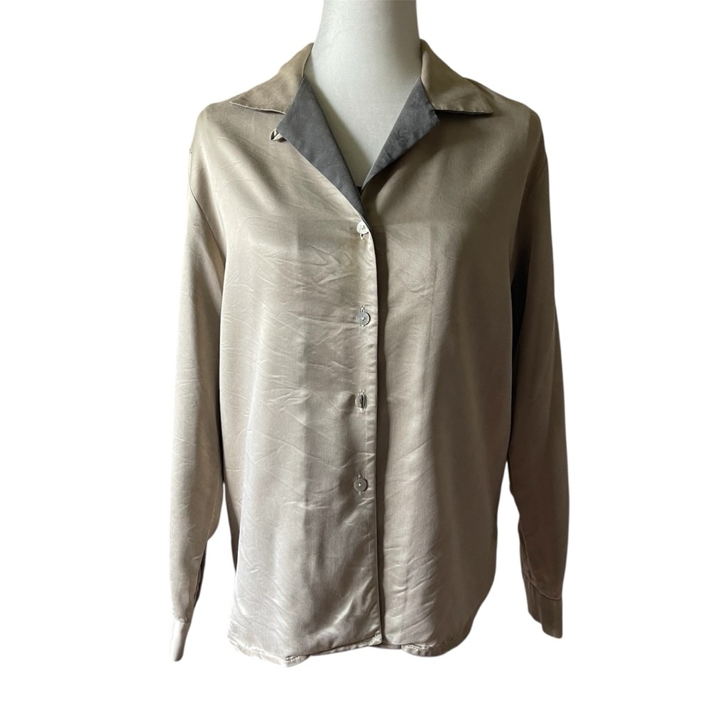 Rouie Vintage Silky Reversible Collar Button-Up Blouse in Taupe Set M